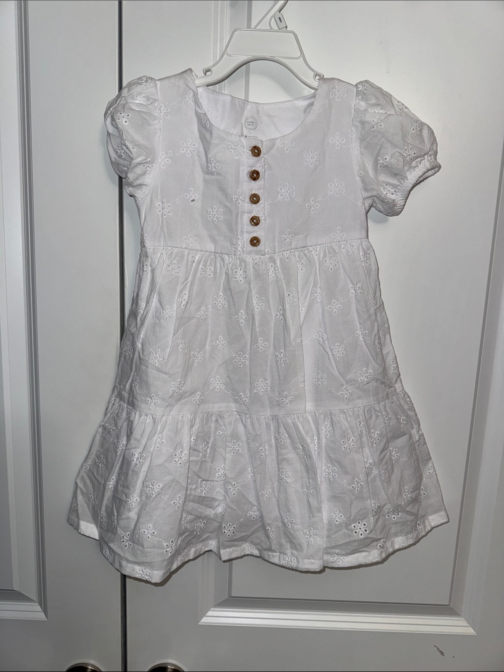 wonder nation White Eyelet Button Flutter Sleeve Dress